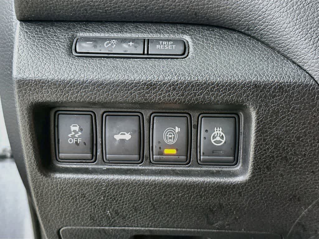 Thumbnail: 2014 Nissan Altima - 26