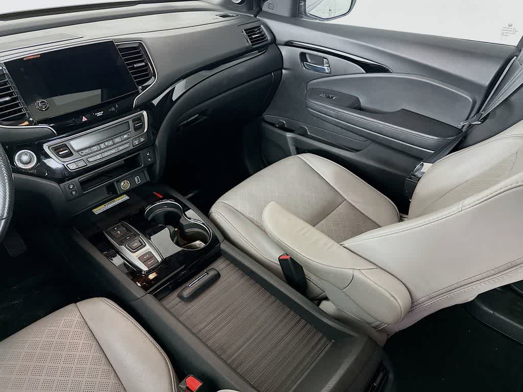 Thumbnail: 2021 Honda Passport - 11