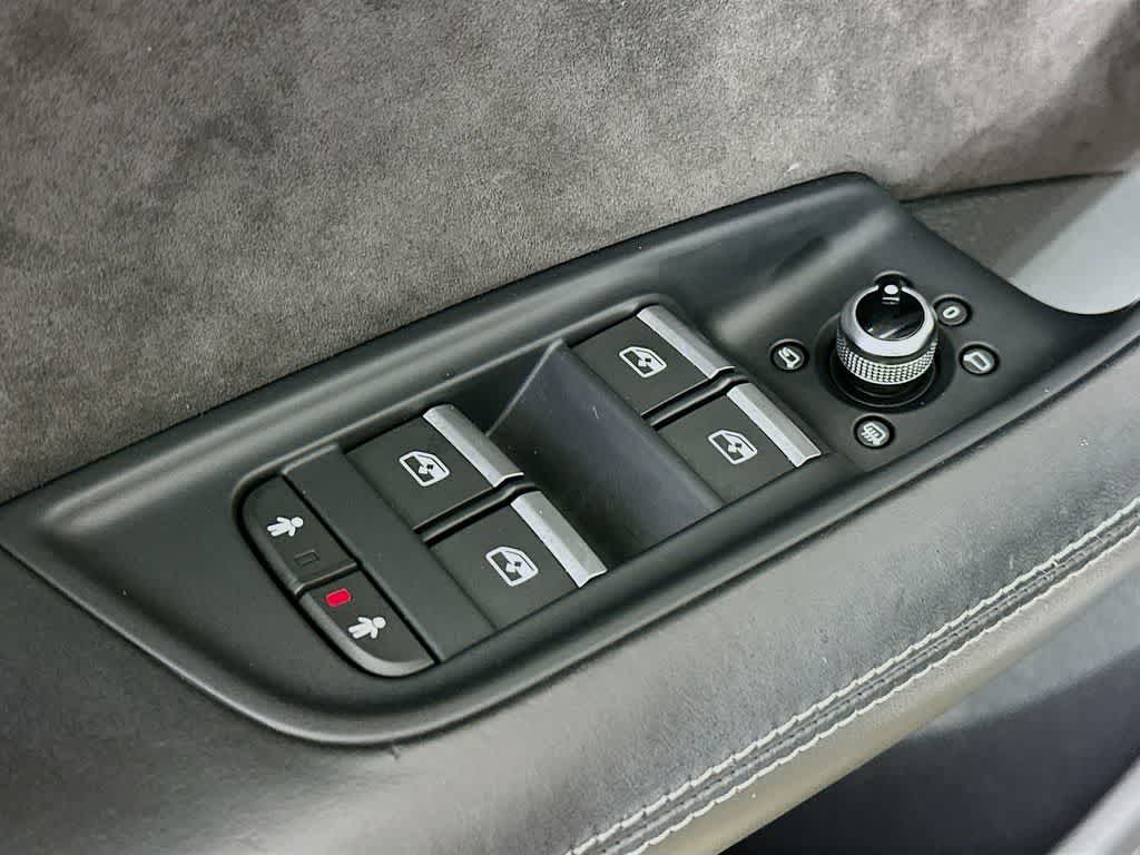 Thumbnail: 2021 Audi SQ7 - 30