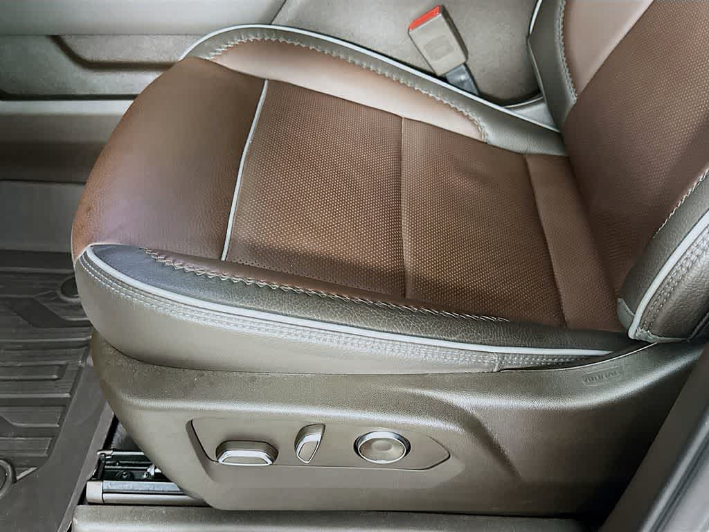 Thumbnail: 2024 GMC Sierra 2500 - 32