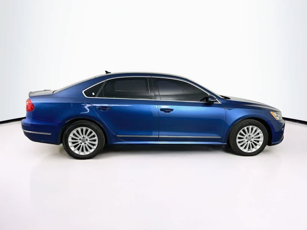 Thumbnail: 2016 Volkswagen Passat - 26