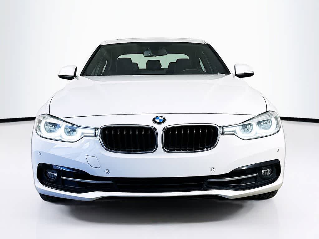 Thumbnail: 2017 BMW 3 Series - 6