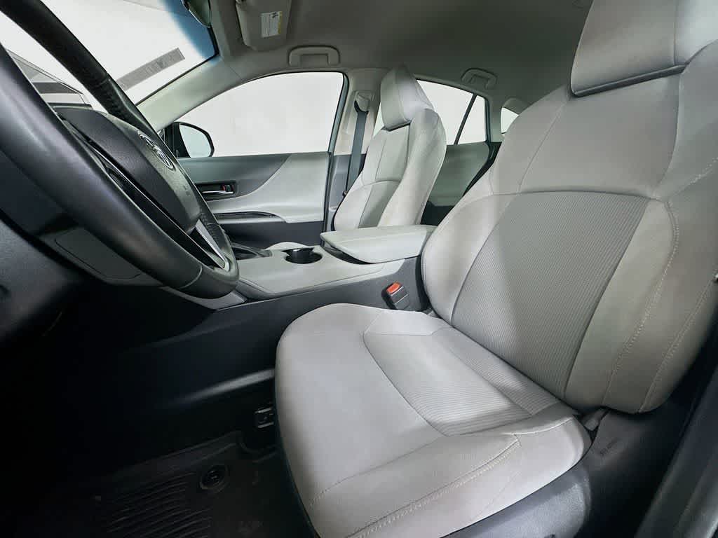 Thumbnail: 2023 Toyota Venza - 12