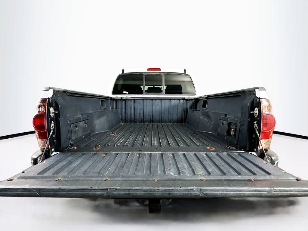 Thumbnail: 2008 Toyota Tacoma - 29