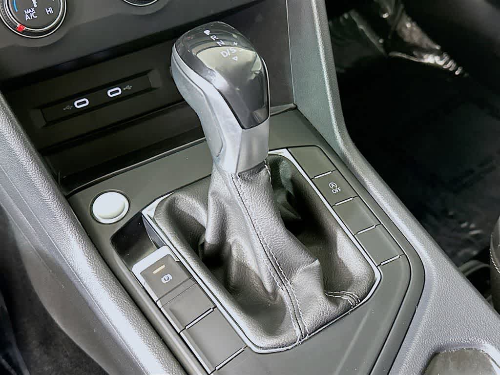 Thumbnail: 2022 Volkswagen Taos - 19