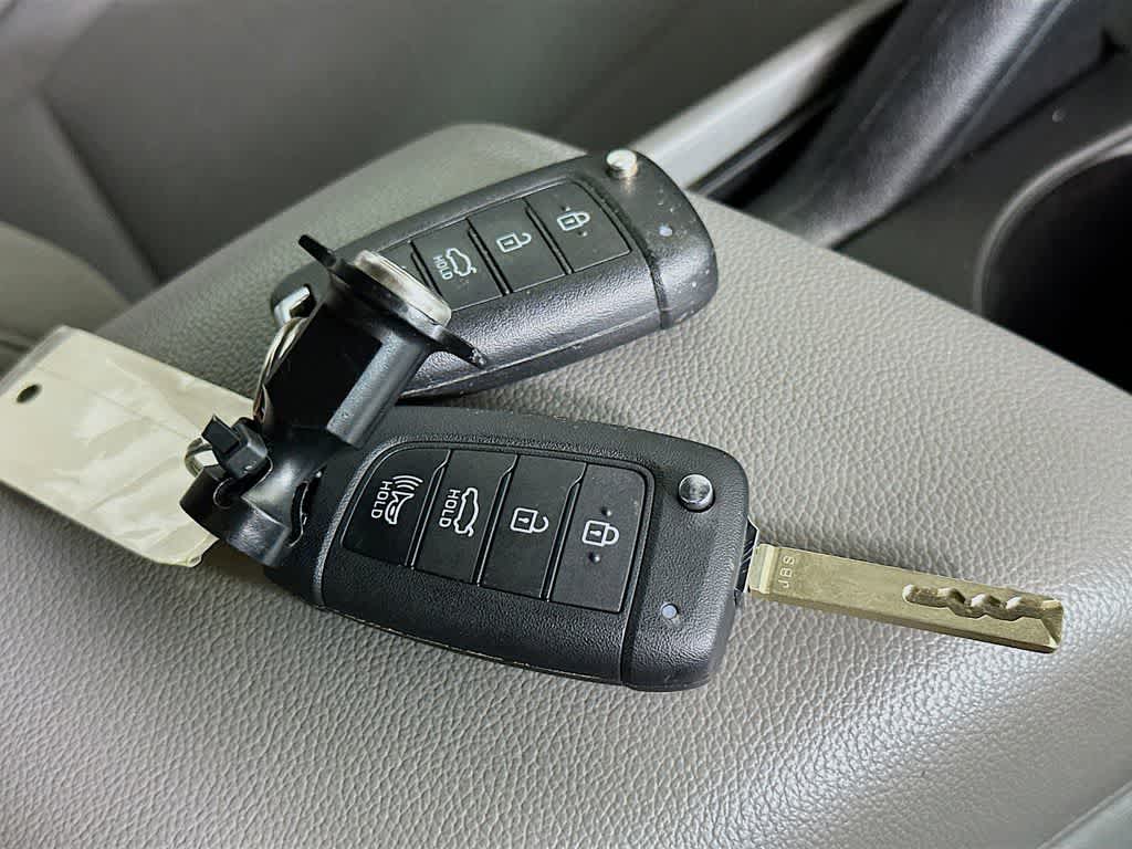 Thumbnail: 2024 Hyundai Elantra - 20