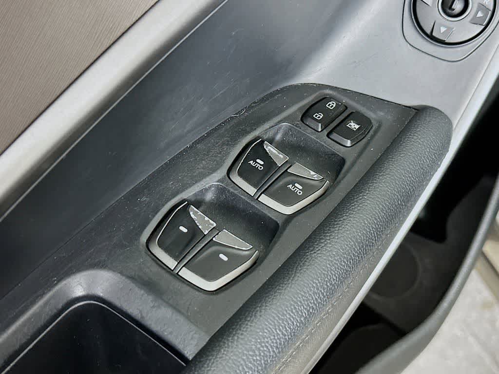 Thumbnail: 2018 Hyundai Santa Fe - 28