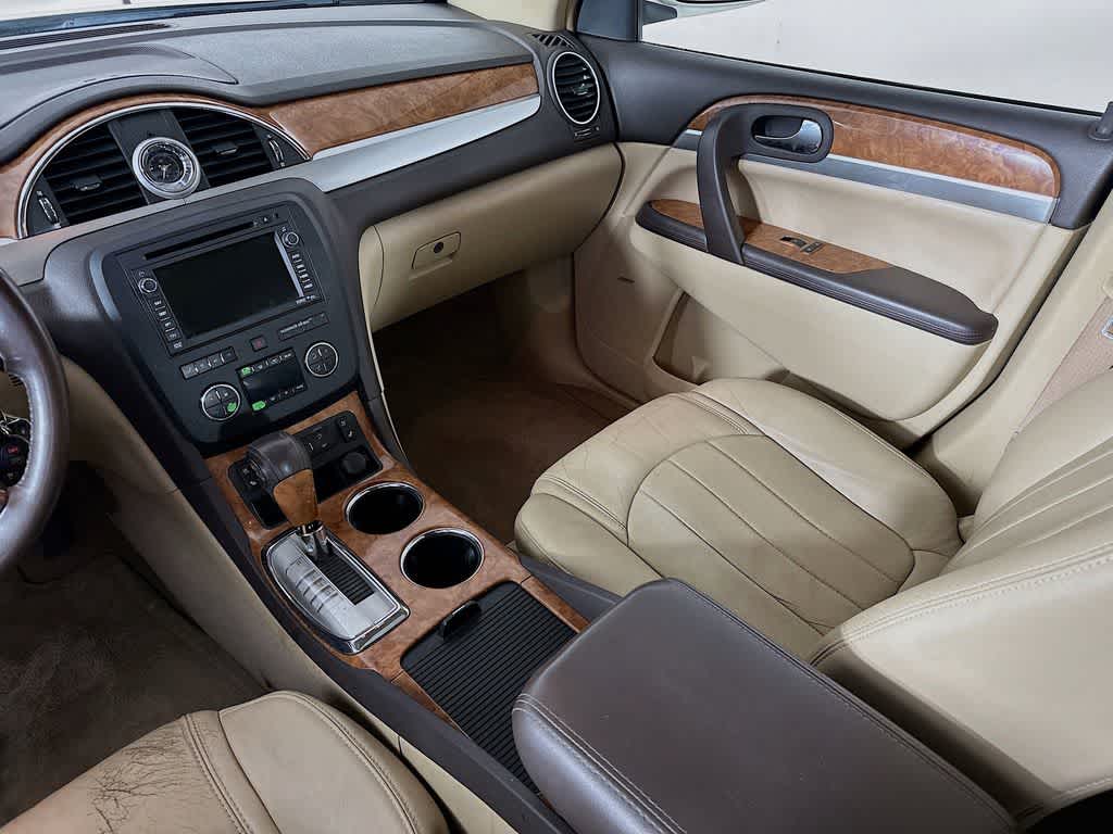 Thumbnail: 2010 Buick Enclave - 11