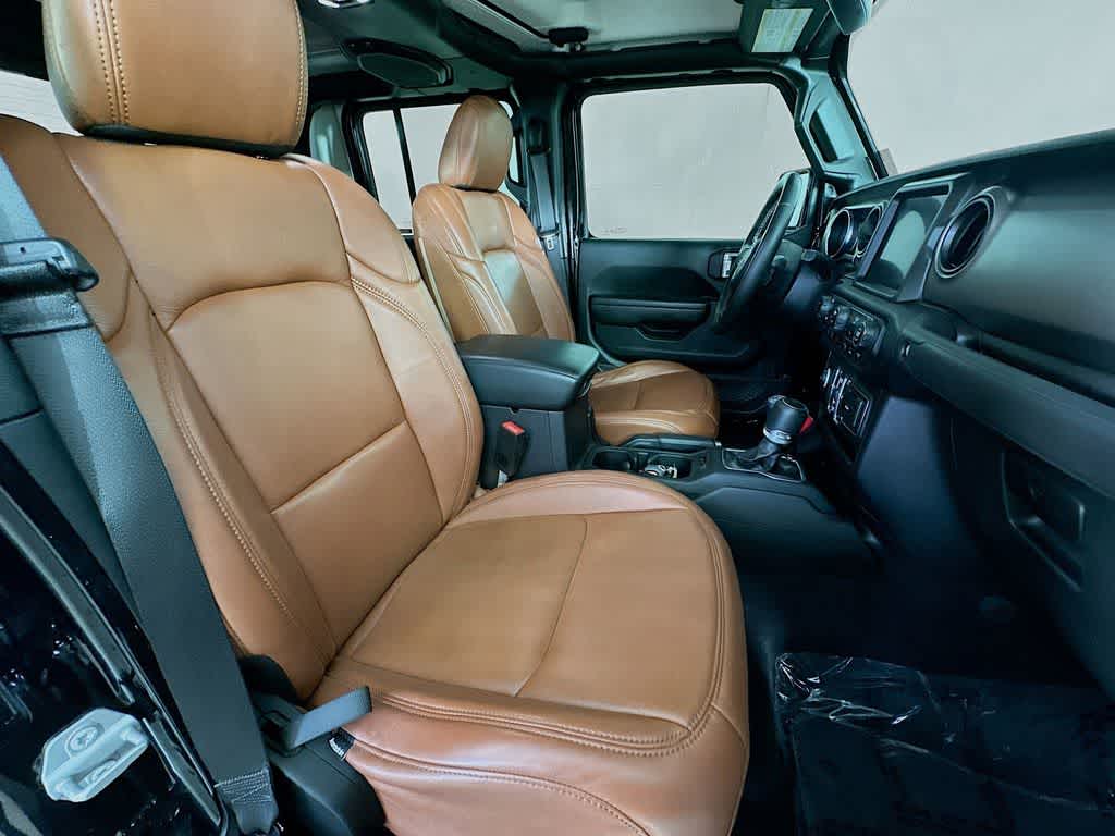 Thumbnail: 2021 Jeep Gladiator - 14