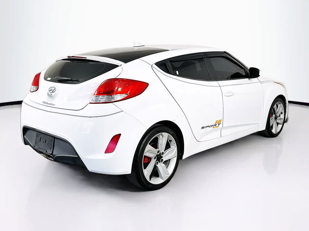 Thumbnail: 2015 Hyundai Veloster - 24
