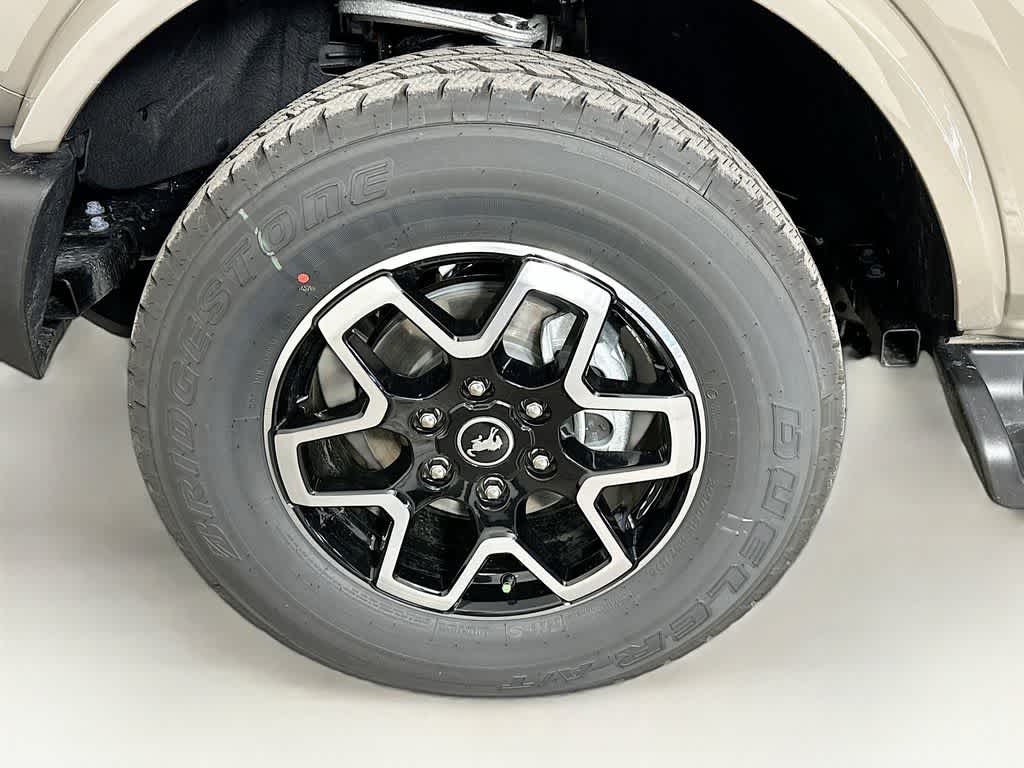 Thumbnail: 2026 Ford Bronco - 8