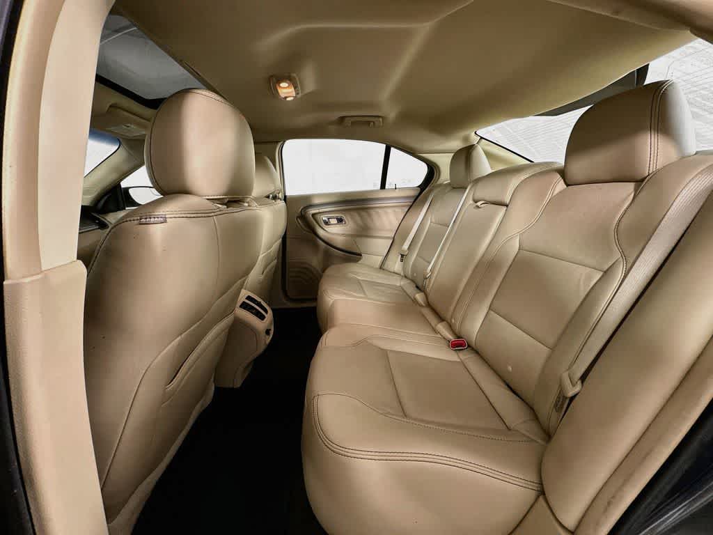 Thumbnail: 2015 Ford Taurus - 13