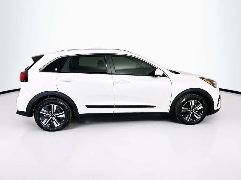 Thumbnail: 2022 Kia Niro - 25