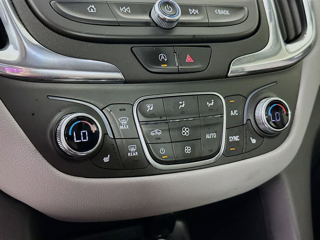 Thumbnail: 2022 Chevrolet Equinox - 18