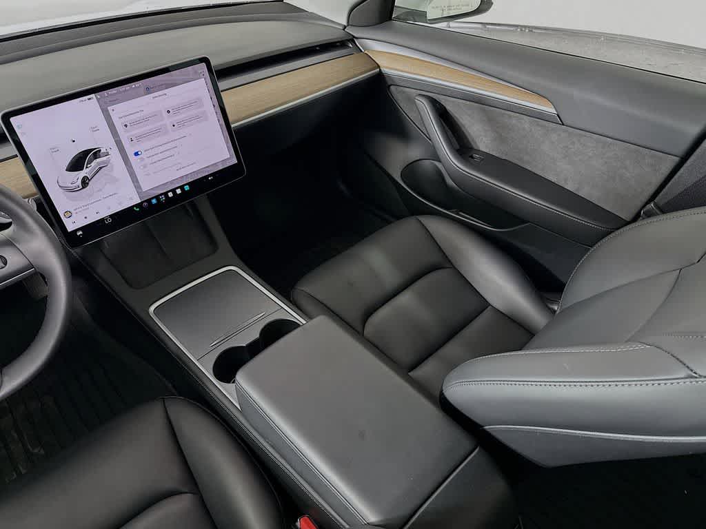 Thumbnail: 2023 Tesla Model 3 - 10