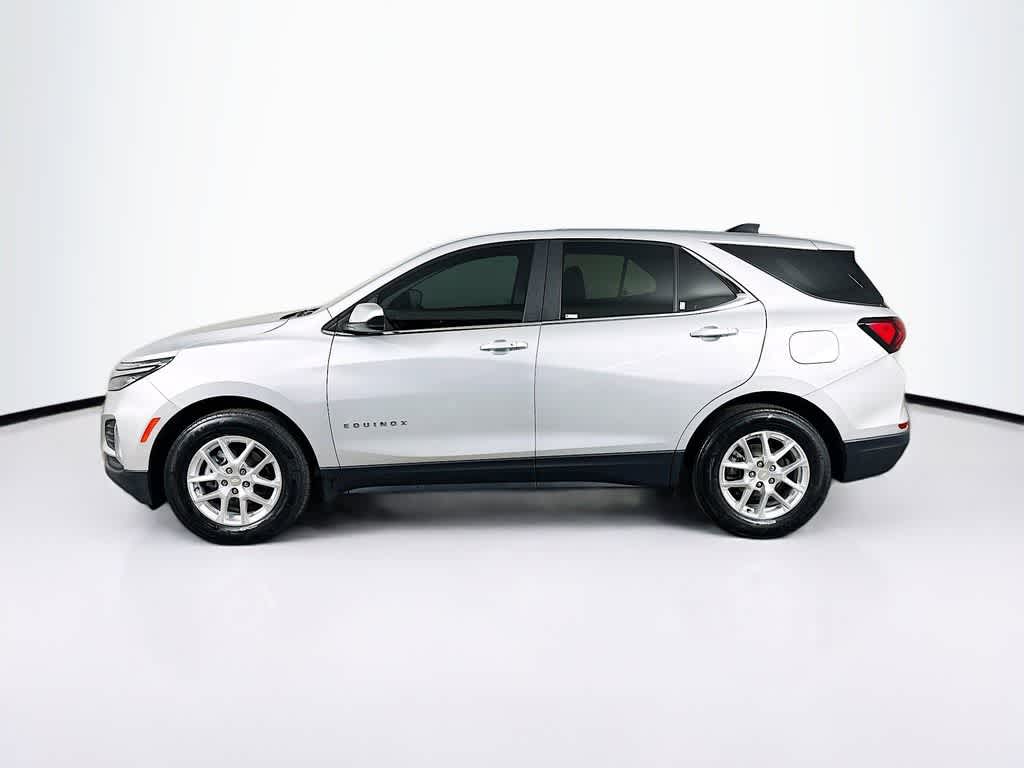 Thumbnail: 2022 Chevrolet Equinox - 3