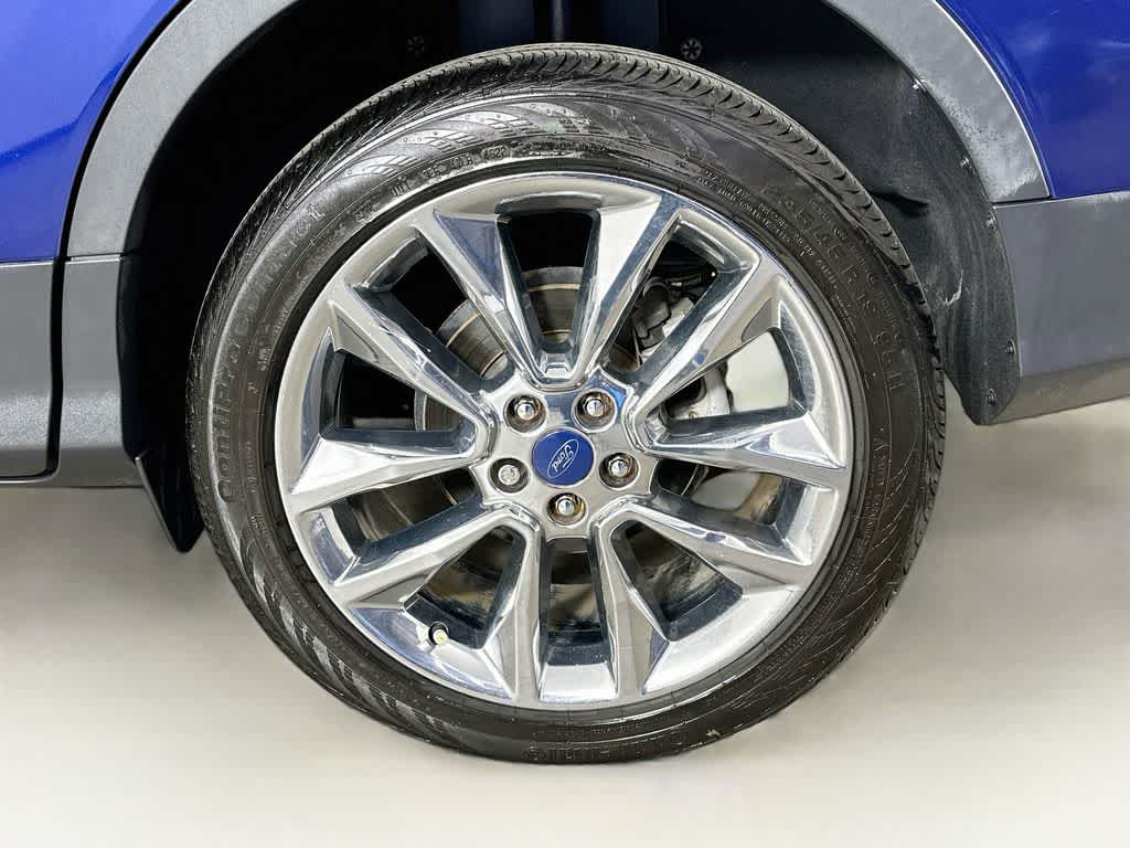 Thumbnail: 2015 Ford Escape - 8