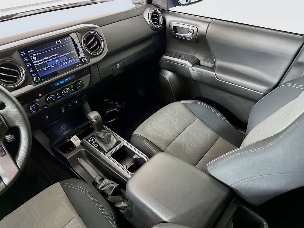 Thumbnail: 2021 Toyota Tacoma - 11