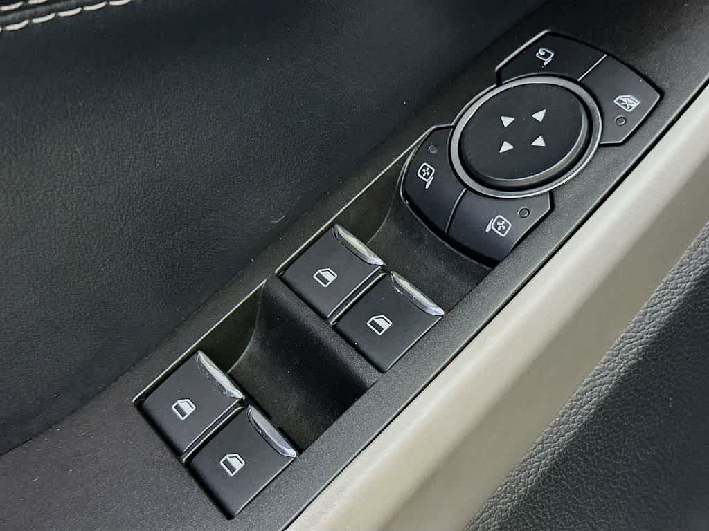 Thumbnail: 2020 Ford Explorer - 30