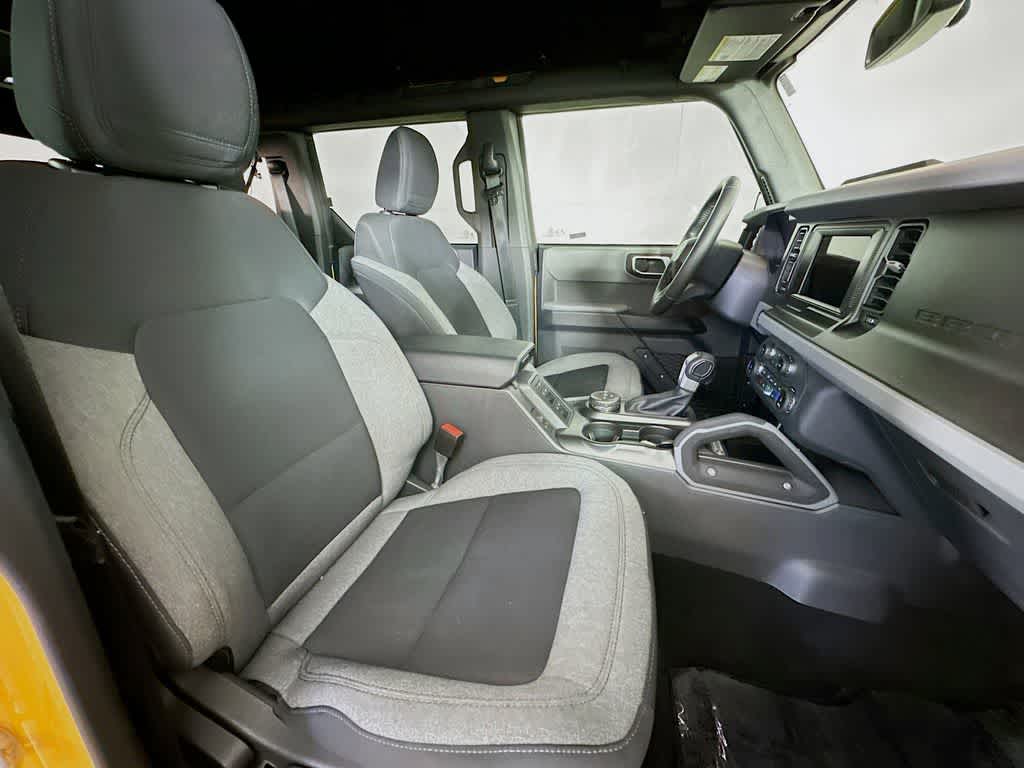 Thumbnail: 2022 Ford Bronco - 14