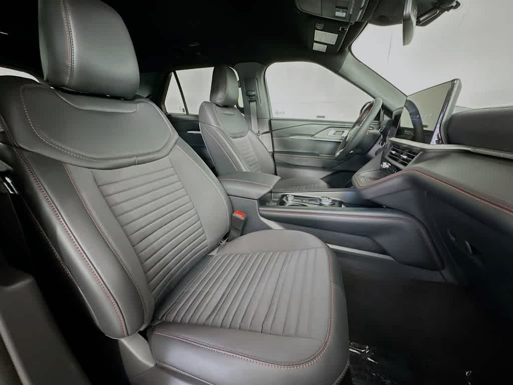 2025 Ford Explorer ST-Line 15