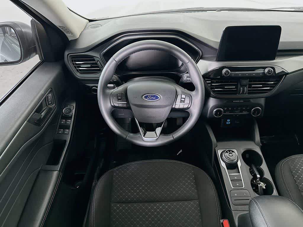 Thumbnail: 2023 Ford Escape - 10