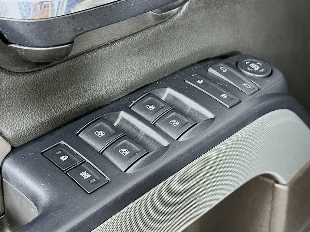 Thumbnail: 2017 Chevrolet Silverado 1500 - 28