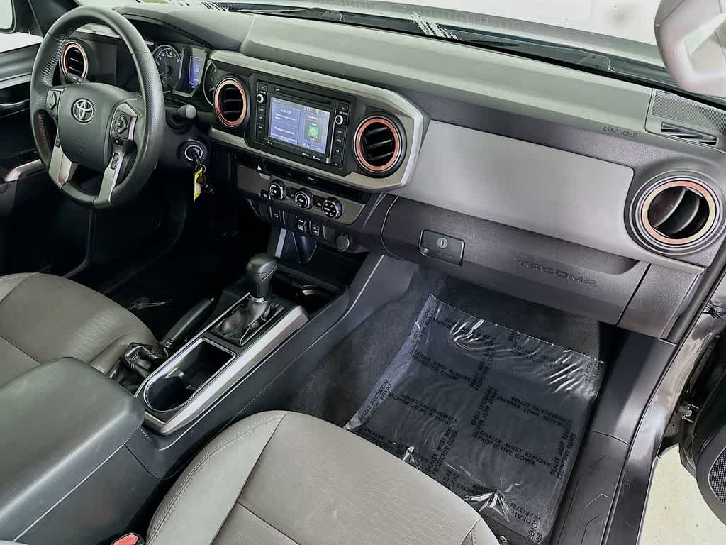 Thumbnail: 2018 Toyota Tacoma - 29