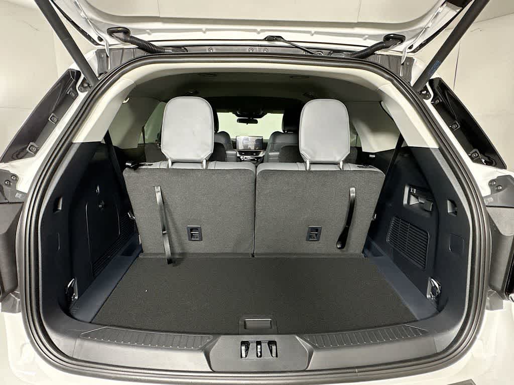 Thumbnail: 2026 Ford Explorer - 19