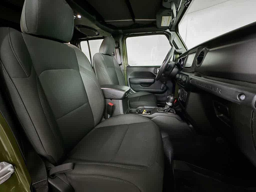 Thumbnail: 2021 Jeep Wrangler - 15