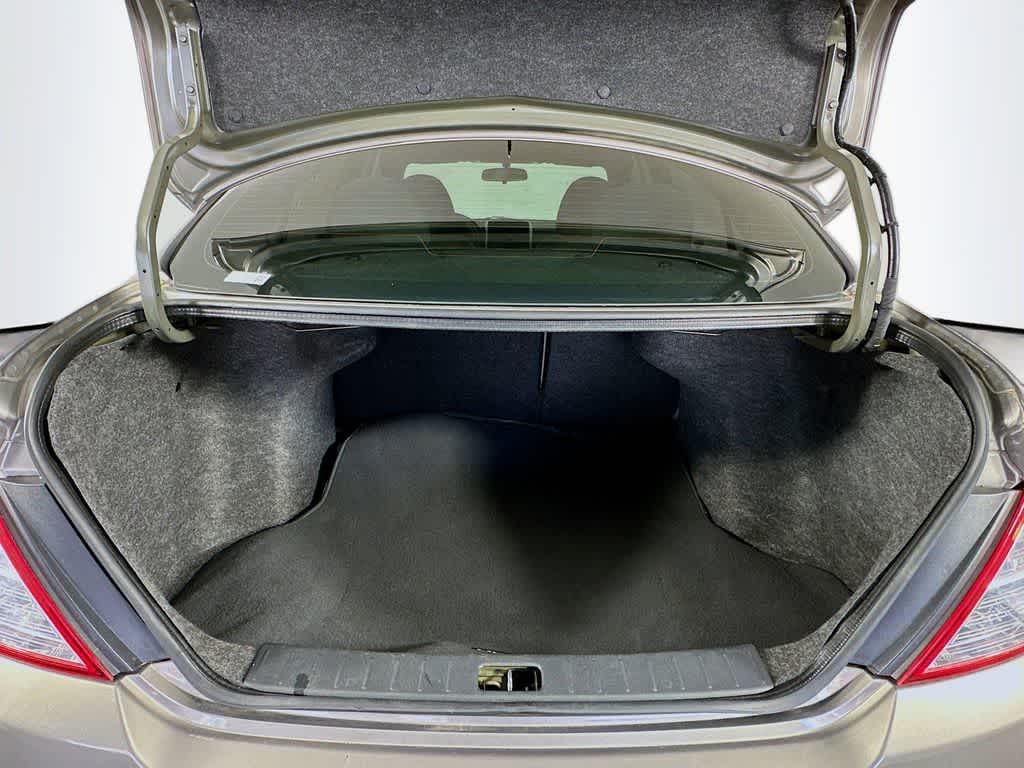 Thumbnail: 2016 Nissan Versa - 20