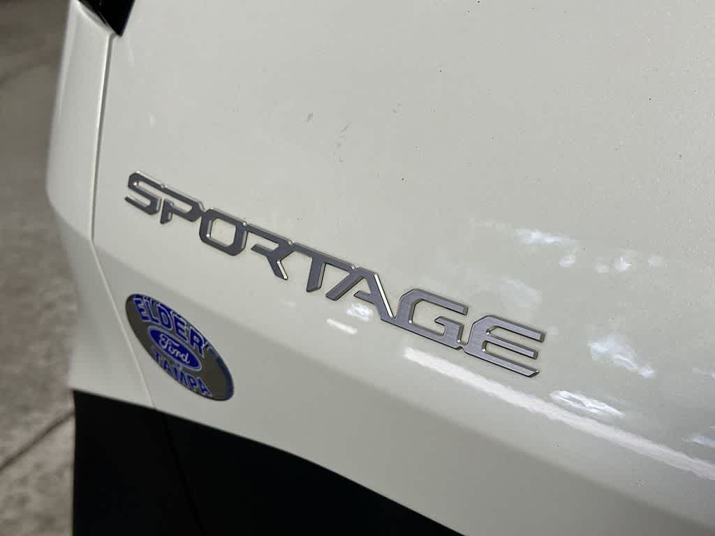 Thumbnail: 2024 Kia Sportage - 7