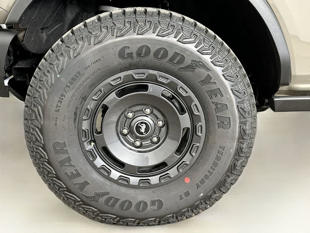 Thumbnail: 2025 Ford Bronco - 8