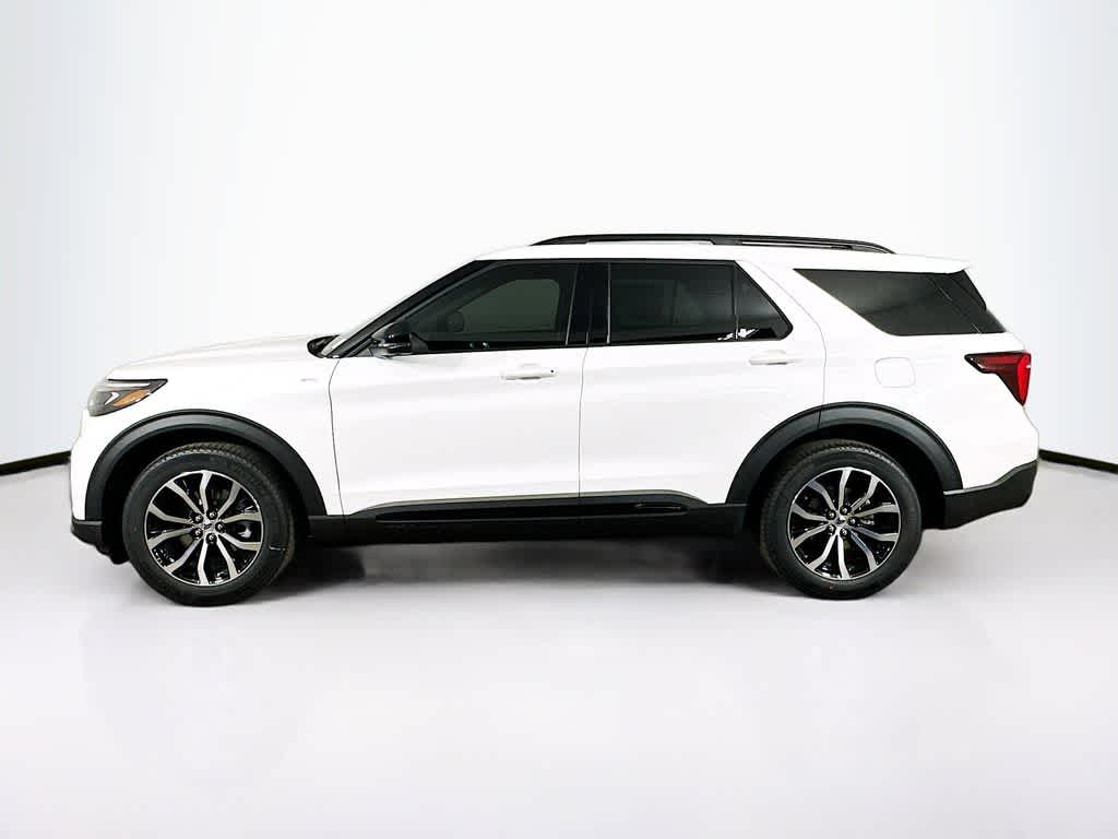 Thumbnail: 2026 Ford Explorer - 3