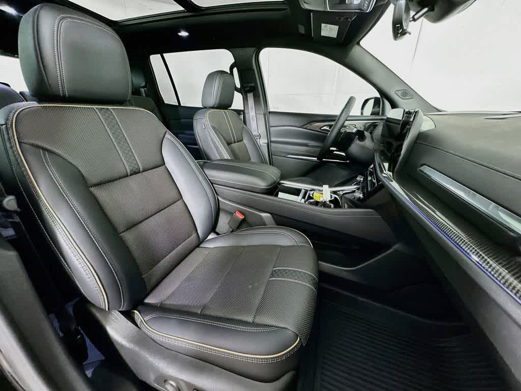 Thumbnail: 2026 Chevrolet Traverse - 15