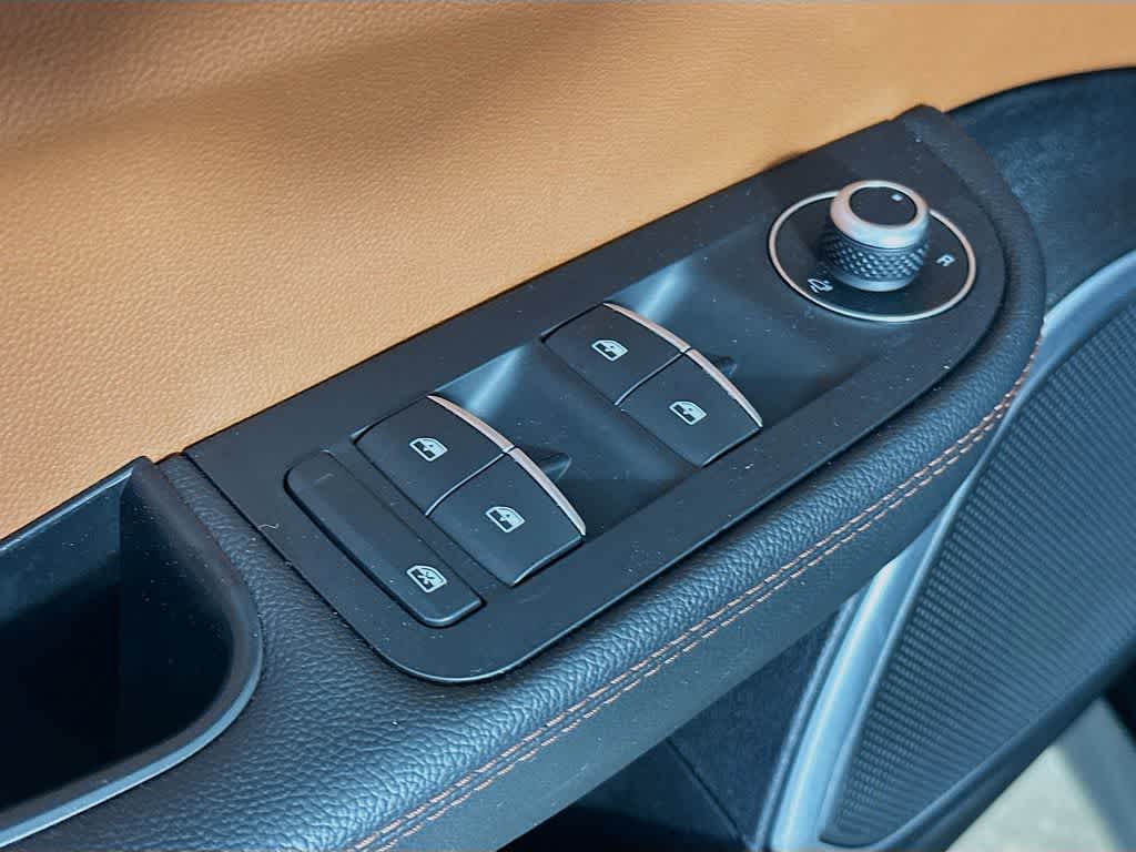 Thumbnail: 2018 Alfa Romeo Giulia - 30