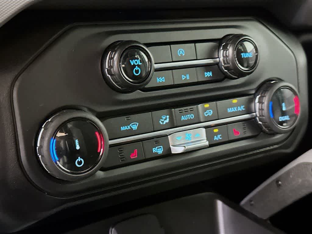 Thumbnail: 2022 Ford Bronco - 17