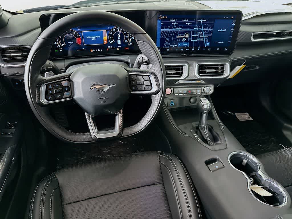 Thumbnail: 2025 Ford Mustang - 10