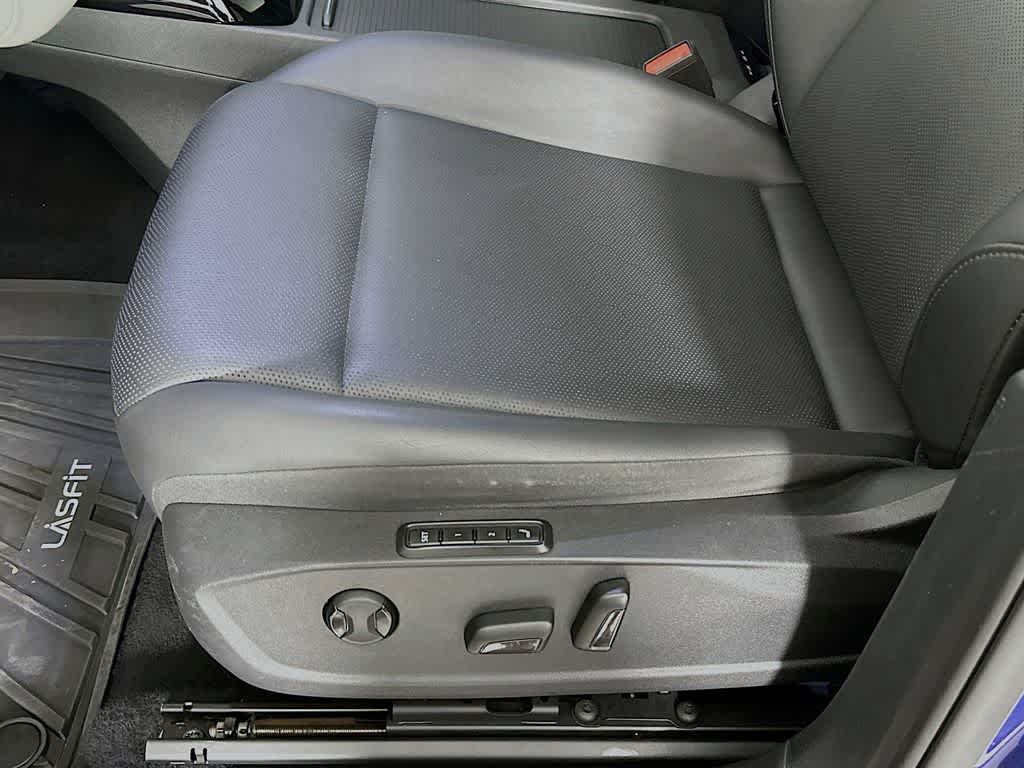 Thumbnail: 2021 Volkswagen ID.4 - 28