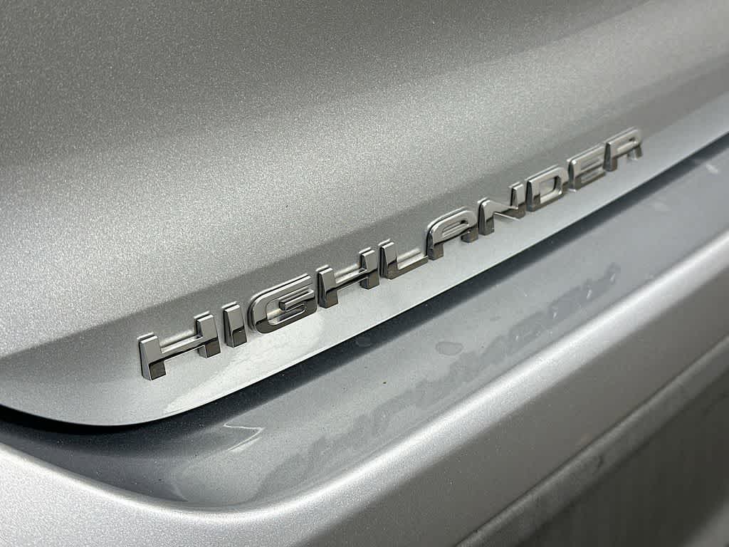 Thumbnail: 2020 Toyota Highlander - 7