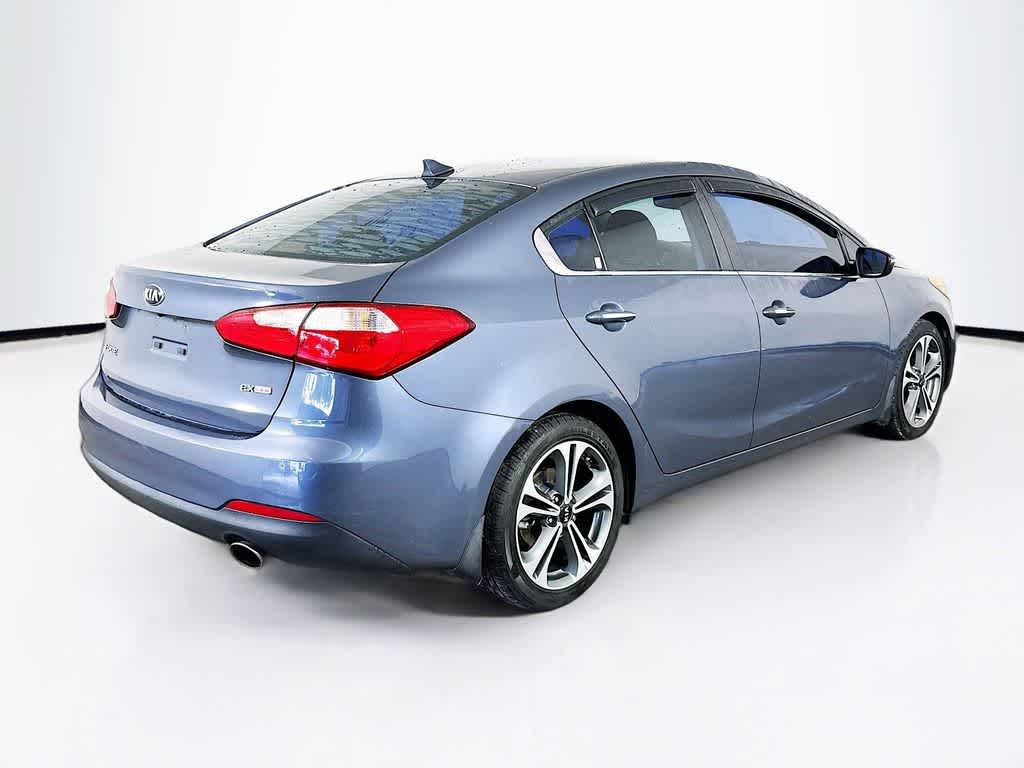 Thumbnail: 2016 Kia Forte - 24