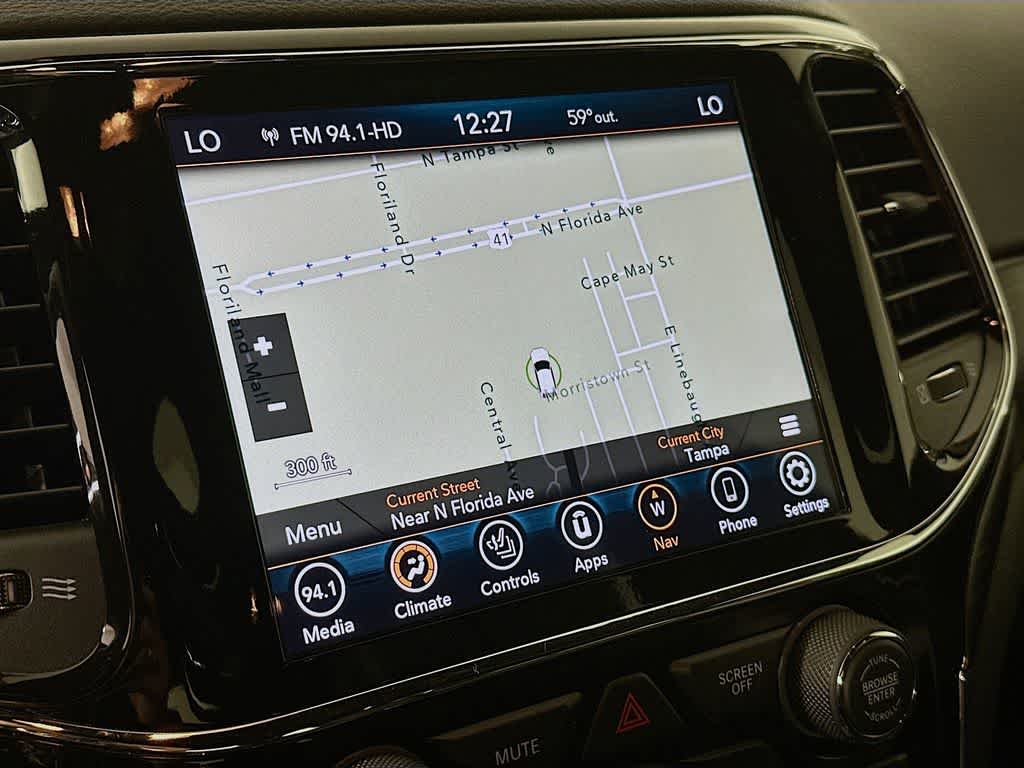 Thumbnail: 2021 Jeep Grand Cherokee - 28