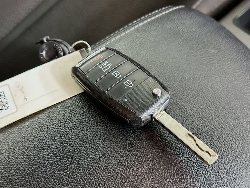 Thumbnail: 2020 Kia Optima - 21