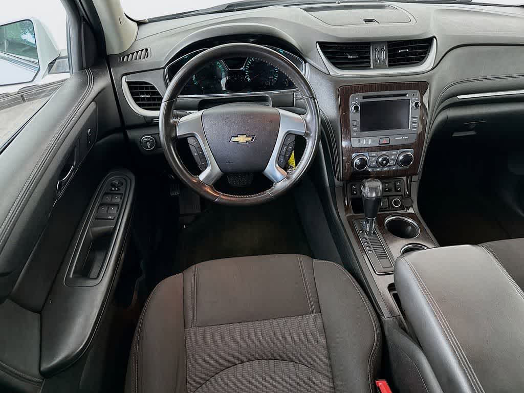 Thumbnail: 2017 Chevrolet Traverse - 10
