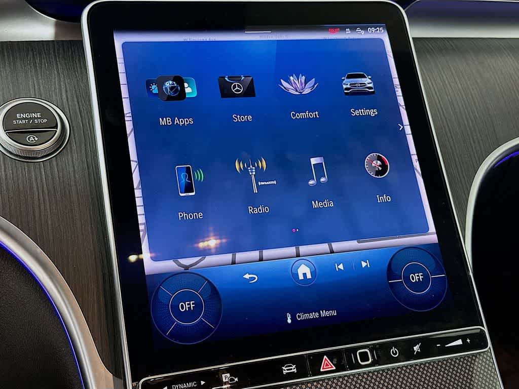 Thumbnail: 2022 Mercedes-Benz C-Class - 17