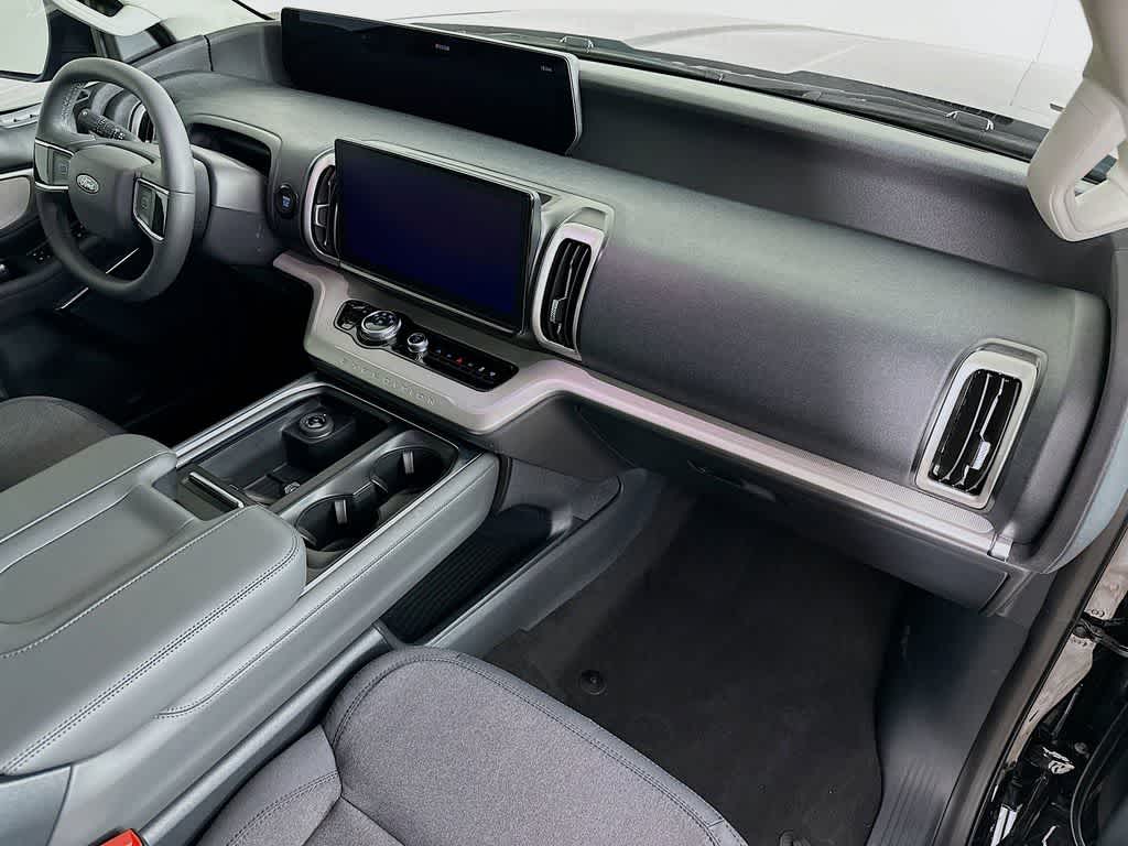 Thumbnail: 2026 Ford Expedition - 32