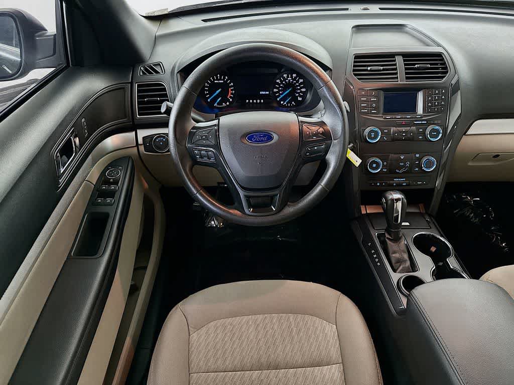 Thumbnail: 2019 Ford Explorer - 9