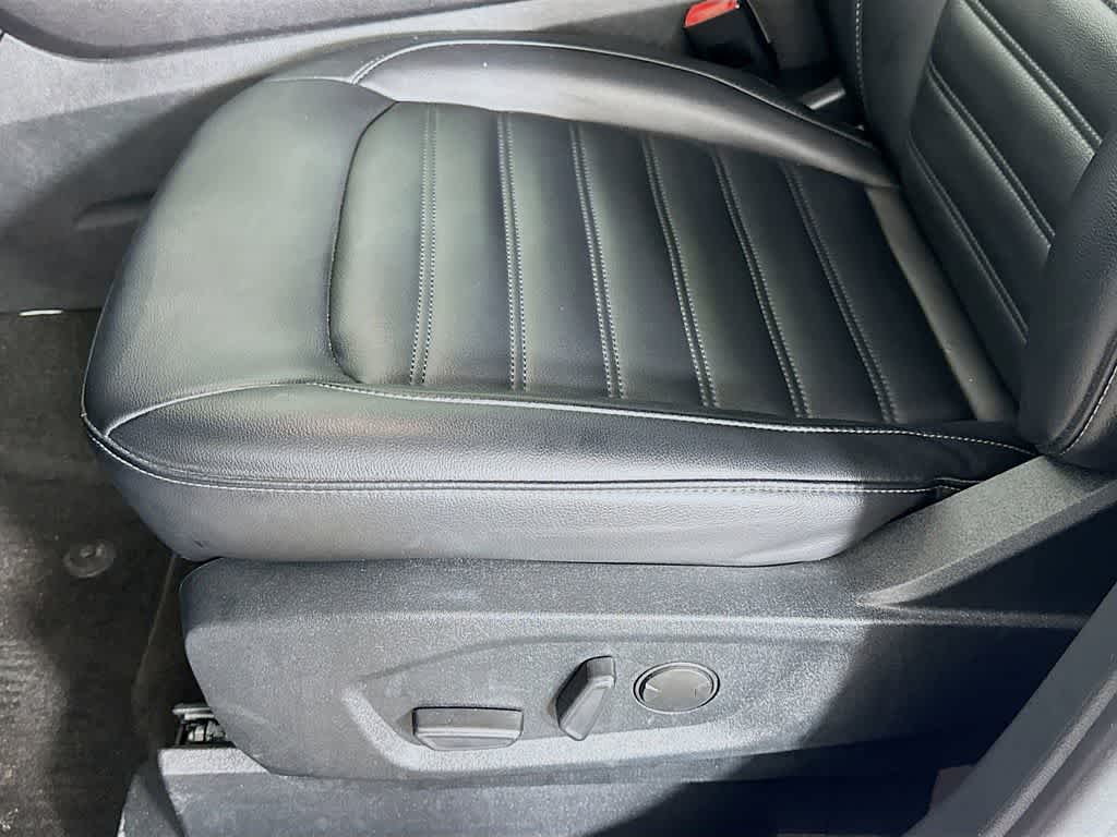 Thumbnail: 2020 Ford Edge - 30