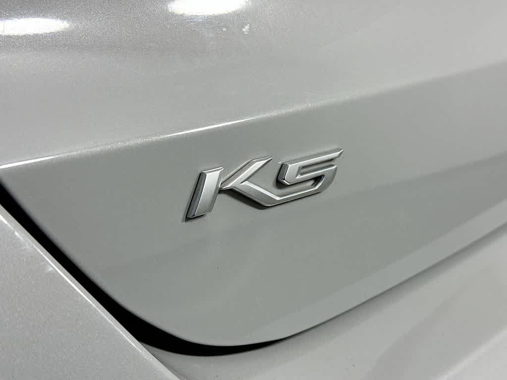 Thumbnail: 2022 Kia K5 - 7