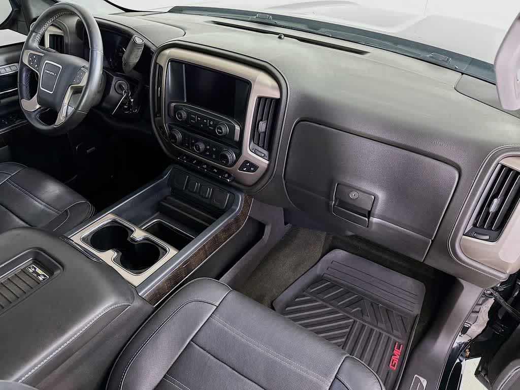 2016 GMC Sierra 1500 Denali 32